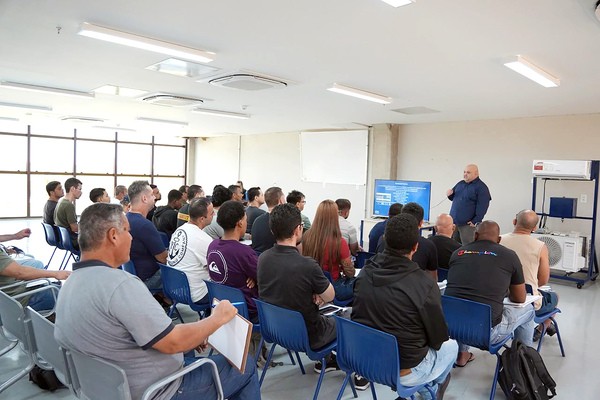 Programa Qualifica Hortolândia inicia aulas de curso de refrigeração